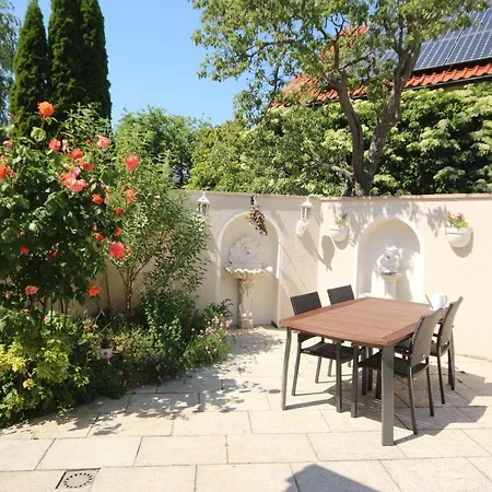 Rosengarten Auf Der Sonneninsel Apartment *